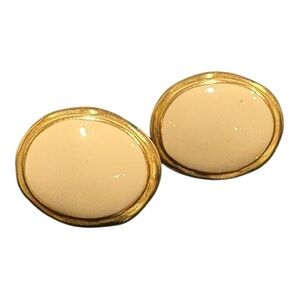 Trifari Oval Cream Enamel & Gold Post Earrings – Modern Retro Chic JB8